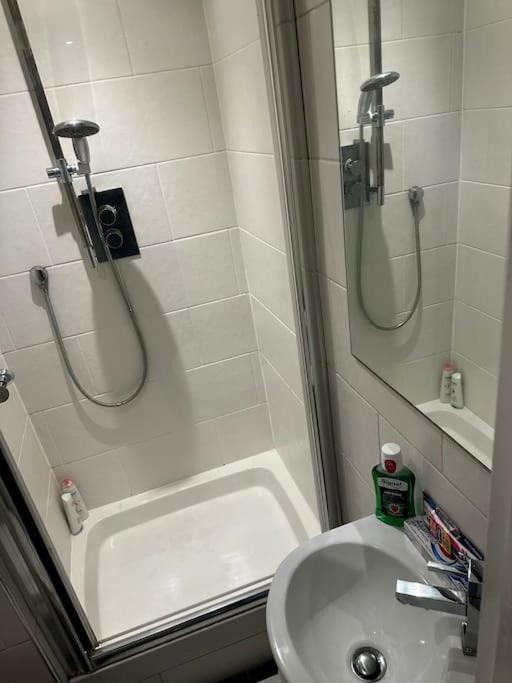 Апартаменти Amazing 2Bed2Bath Edgeware Лондон Екстер'єр фото